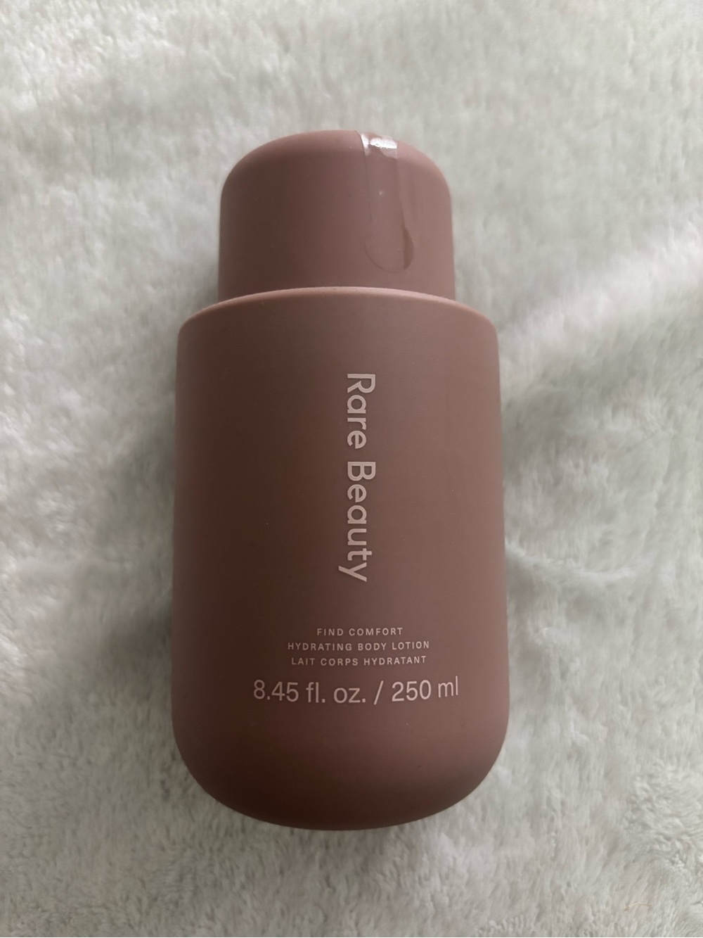 Rare Beauty Find Comfort Hydrating Body Lotion Niacinamide 8.45 fl oz